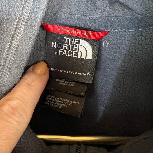 The North Face Gray Fleece Pullover, Medium - Picture 4 of 6